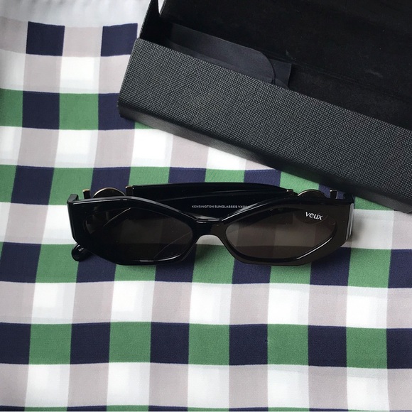 Veux Kensington Sunglasses (Black) - Picture 2 of 9